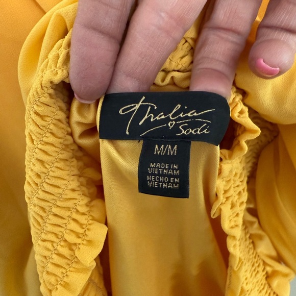 Thalia Sodi Marigold blouse cold shoulder peek-a-boo back banded bottom - Picture 7 of 7